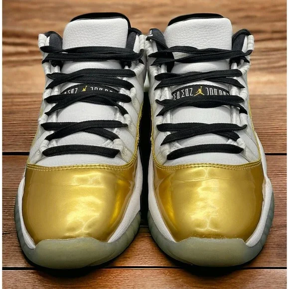 Air Jordan 11 Retro Low Gold White Nike Shoes Boys 5Y Light Use Fast Shipping